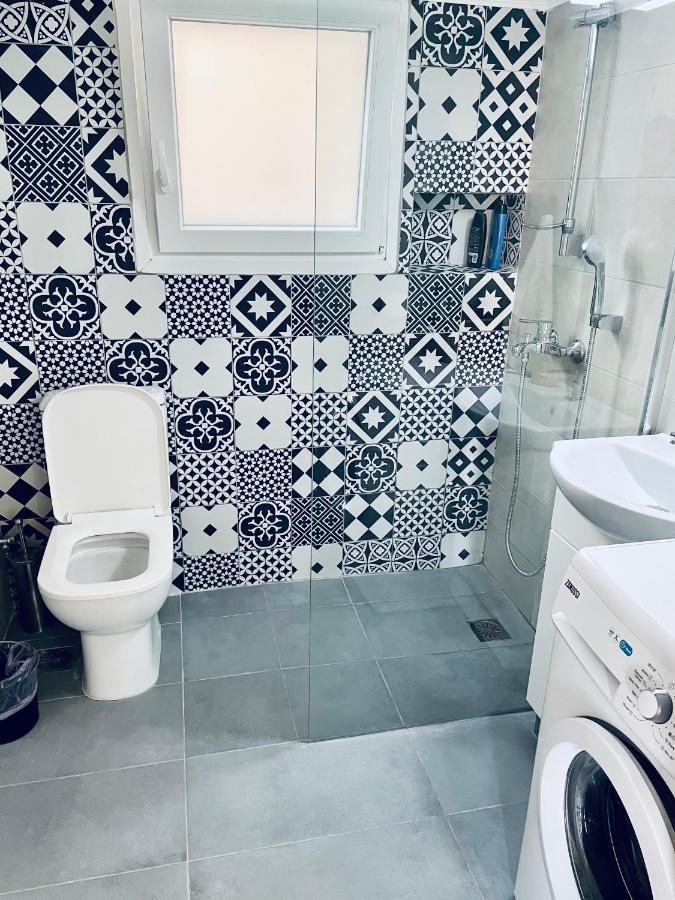 70M2 Apartment 4 Mins From Athens Central Station! Exterior photo